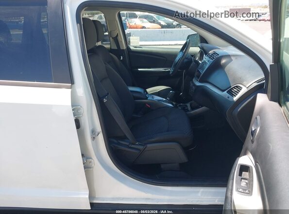 3C4PDCAB2HT709239 2017 DODGE JOURNEY White Вид салону спереду