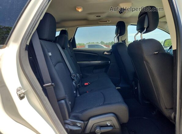 3C4PDCAB3JT243617 2018 DODGE JOURNEY White Вид задньої частини салону