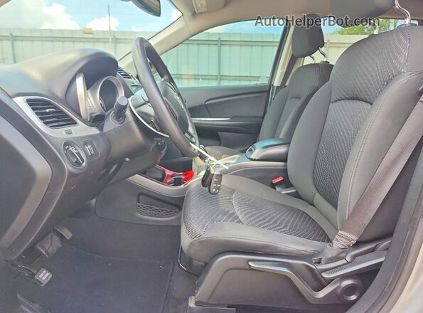3C4PDCAB7JT421240 2018 DODGE JOURNEY Silver Вид салону спереду