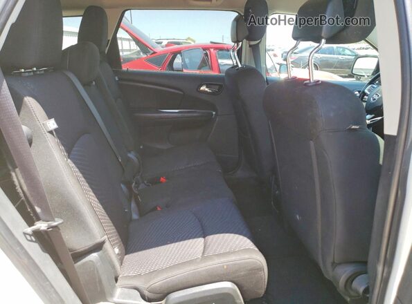 3C4PDCBB4KT872819 2019 DODGE JOURNEY White Вид задньої частини салону