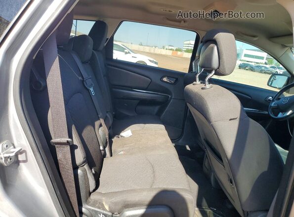 3C4PDCBB7JT475877 2018 DODGE JOURNEY Gray Вид задньої частини салону