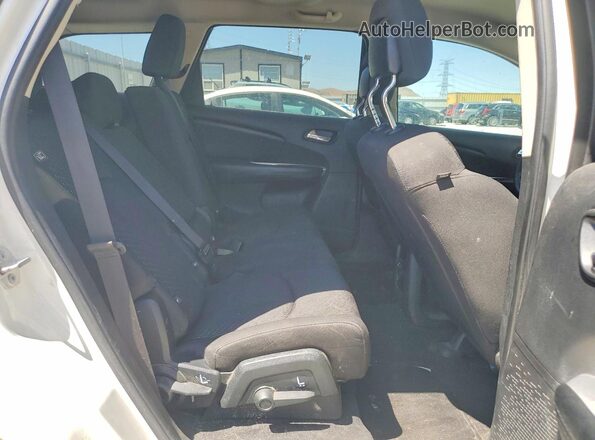 3C4PDCBBXJT242415 2018 DODGE JOURNEY White Vista interior trasera