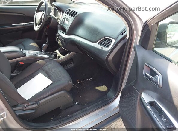 3C4PDCBG7HT588833 2017 DODGE JOURNEY Silver წინა სალონის ხედი