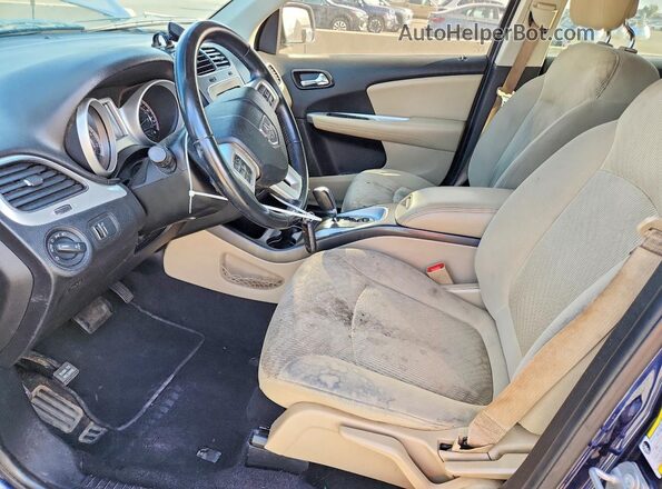 3C4PDCBG7JT526256 2018 DODGE JOURNEY Blue Front interior view