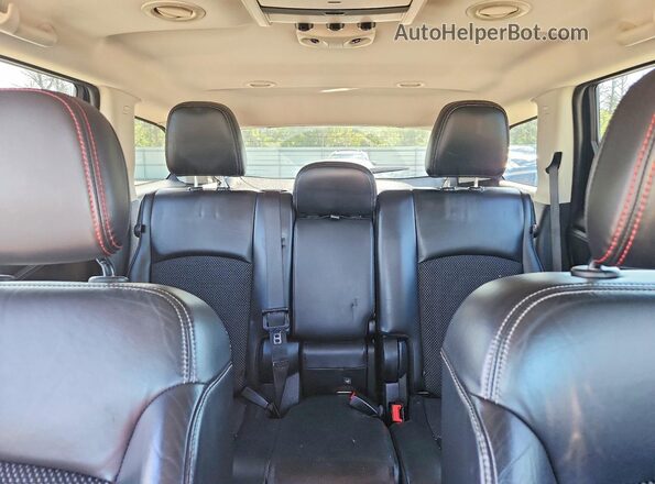 3C4PDCGG2HT677072 2017 DODGE JOURNEY Red Widok tylnych siedzeń