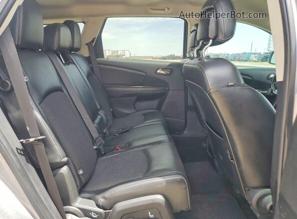 3C4PDCGG2JT516307 2018 DODGE JOURNEY Серебряный Вид задней части салона