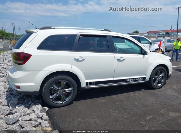 3C4PDCGG6GT114024 2016 DODGE JOURNEY White Вид задньої частини салону