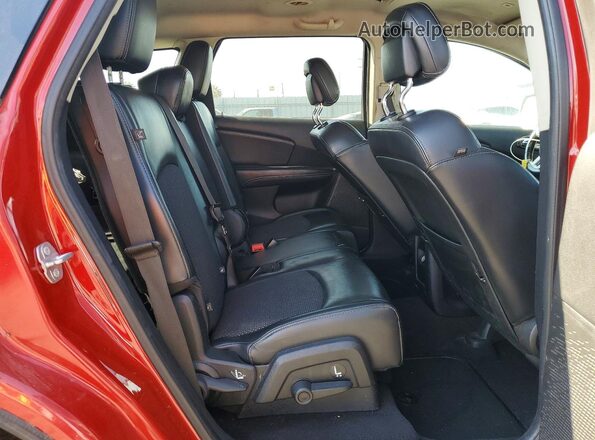 3C4PDCGG7JT379607 2018 DODGE JOURNEY Red Вид задньої частини салону