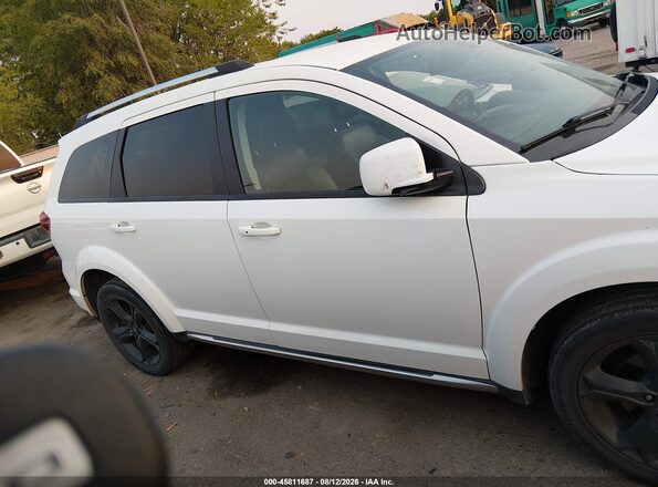 3C4PDCGG8KT680467 2019 DODGE JOURNEY White Widok wnętrza z tyłu