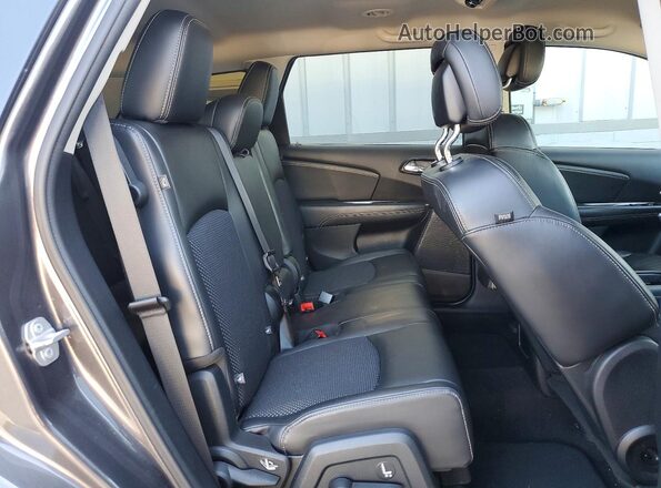 3C4PDCGG9HT501202 2017 DODGE JOURNEY Gray Вид задньої частини салону