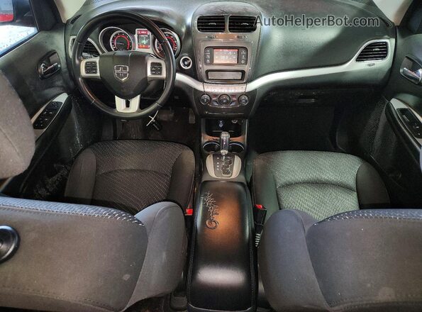 3C4PDDAG3JT389324 2018 DODGE JOURNEY Red Dashboard view
