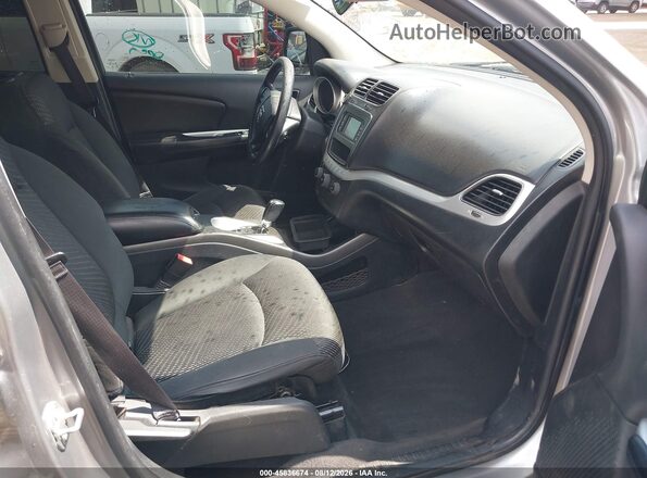 3C4PDDBG4HT512654 2017 DODGE JOURNEY Gray Front interior view