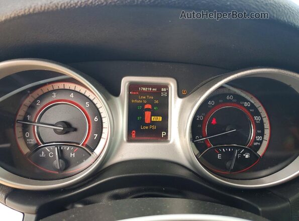 3C4PDDBG8HT592038 2017 DODGE JOURNEY Black Instrument cluster view