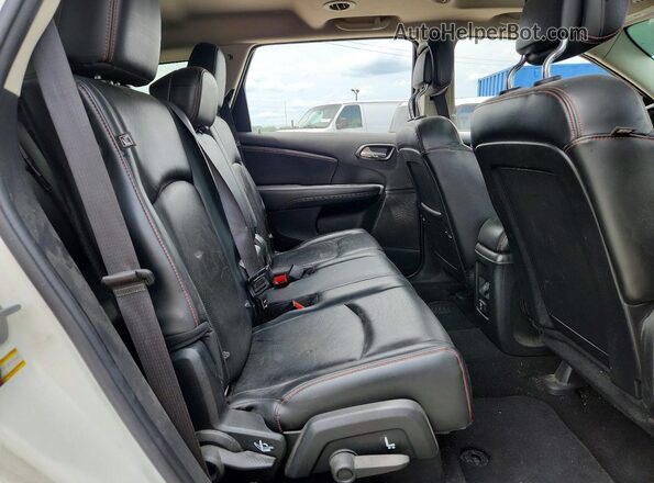 3C4PDDEG0HT639252 2017 DODGE JOURNEY White Rear interior view