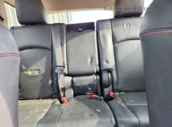 3C4PDDEG1JT390952 2018 DODGE JOURNEY Red Widok tylnych siedzeń