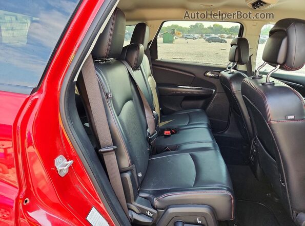 3C4PDDEG3KT687657 2019 DODGE JOURNEY Red Вид задньої частини салону