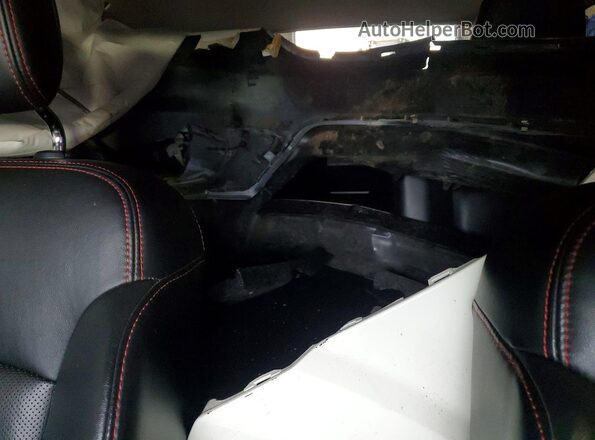 3C4PDDEG3KT739434 2019 DODGE JOURNEY White Vista de los asientos traseros