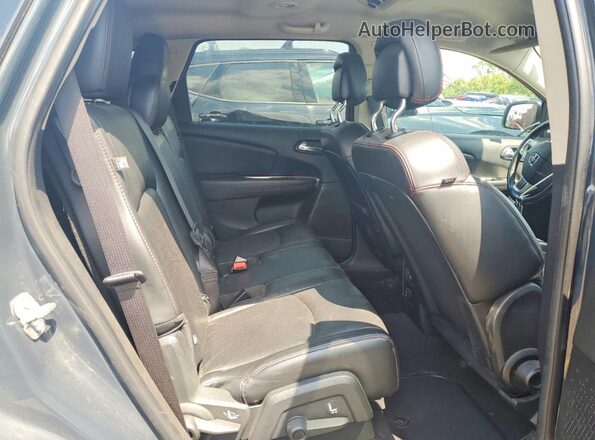 3C4PDDEGXHT623379 2017 DODGE JOURNEY Gray Вид задньої частини салону