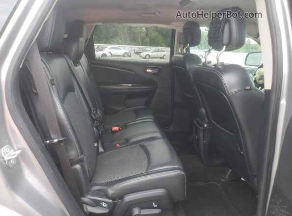 3C4PDDGG4JT197174 2018 DODGE JOURNEY Silver Widok wnętrza z tyłu