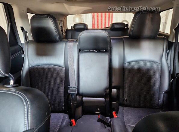 3C4PDDGGXJT375945 2018 DODGE JOURNEY White Widok tylnych siedzeń