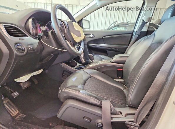 3C4PDDGGXJT375945 2018 DODGE JOURNEY White Widok wnętrza z przodu