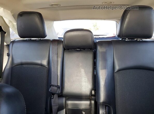 3C4PDDGGXJT449784 2018 DODGE JOURNEY White Rear seats view