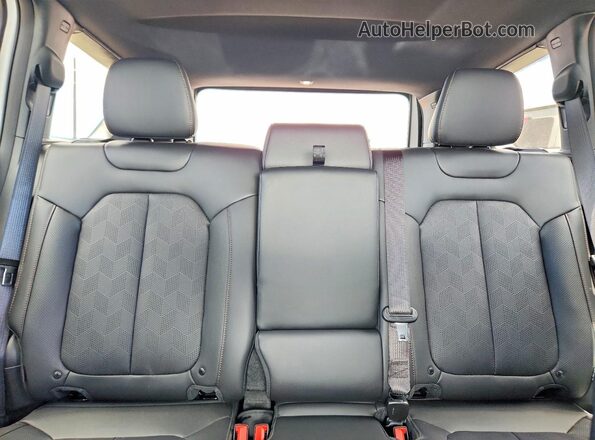 3C4PJMC22TT245454 2026 JEEP CHEROKEE White Вид задніх сидінь