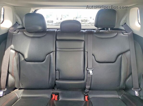 3C5NJDDB7KT799268 2019 JEEP COMPASS Gray Вид задніх сидінь