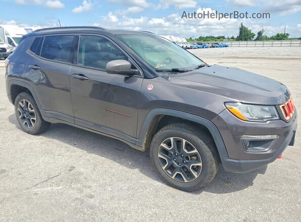 3C5NJDDB7KT799268 2019 JEEP COMPASS Gray Передня права чверть