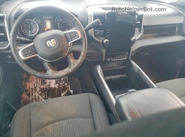 3C63R3DL1RG380281 2024 RAM 3500 Gray Widok deski rozdzielczej