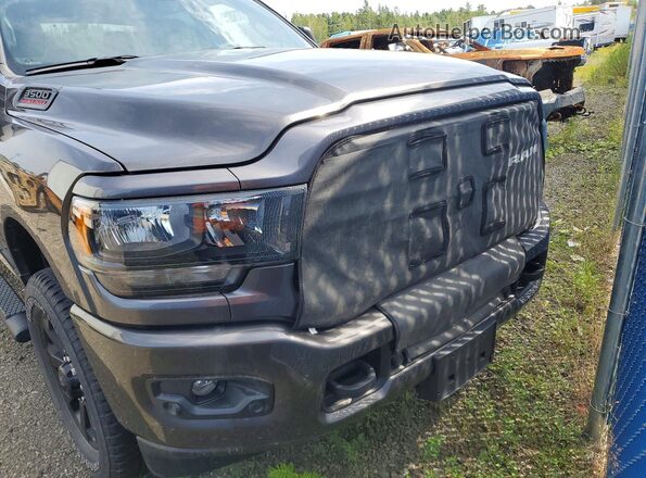 3C63R3DL1RG380281 2024 RAM 3500 Gray Widok z przodu