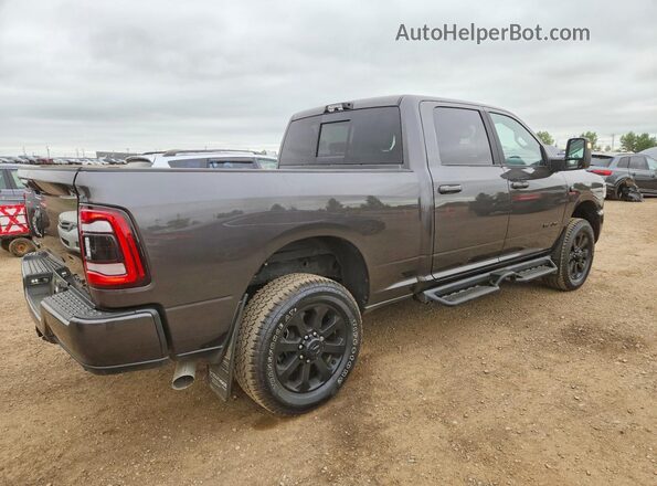 3C63R3EL3RG399784 2024 RAM 3500 Gray Trasero derecho