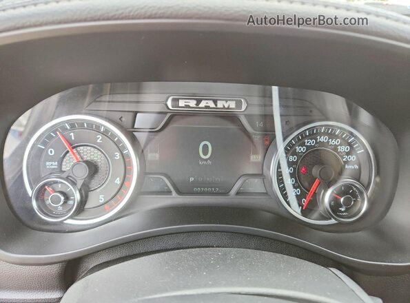 3C63R3EL3RG399784 2024 RAM 3500 Gray Vista del cuadro de instrumentos