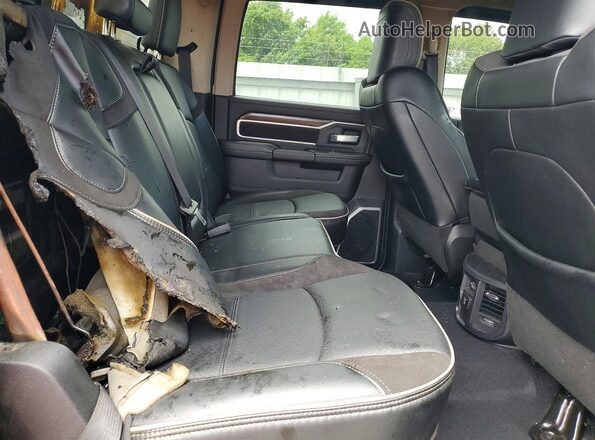 3C63R3EL8RG382396 2024 RAM 3500 Black Vista de los asientos traseros