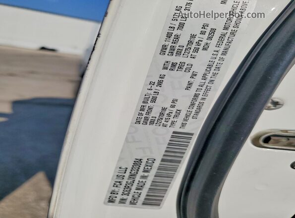 3C63R3GJXNG333884 2022 RAM 3500 White ძრავის განყოფილების ხედი