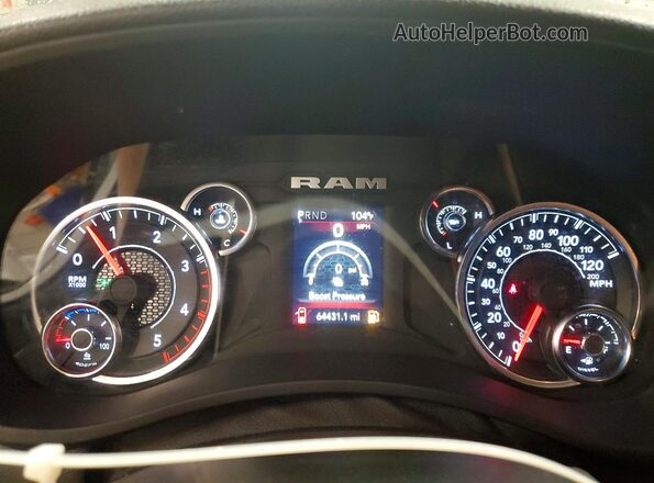 3C63R3GLXPG659768 2023 RAM 3500 White Սարքավորումների վահանակի տեսք