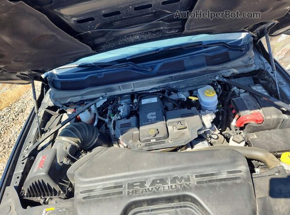 3C63R3ML0RG384242 2024 RAM 3500 Black Vista interior delantera