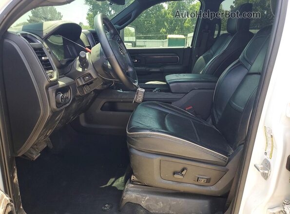 3C63R3PL0RG347641 2024 RAM 3500 White Вид салону спереду