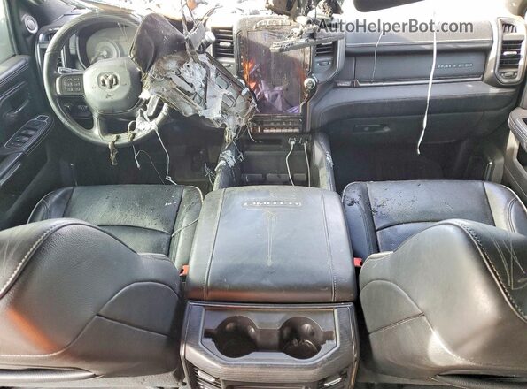 3C63R3RL5NG261524 2022 RAM 3500 Gray Vista del salpicadero