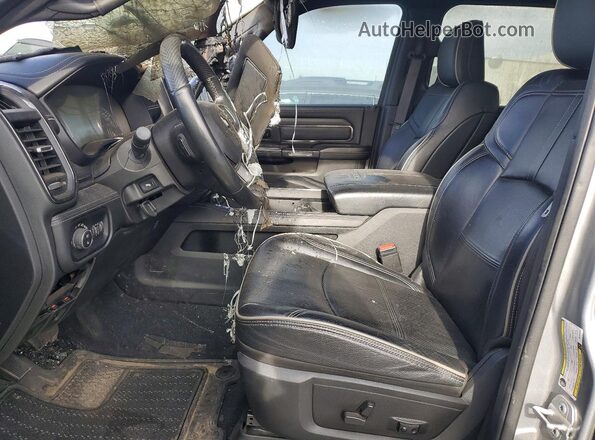 3C63R3RL5NG261524 2022 RAM 3500 Gray Vista interior delantera