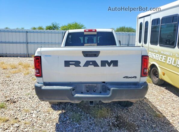 3C63R5CL0TG156665 2026 RAM 2500 White Widok z tyłu
