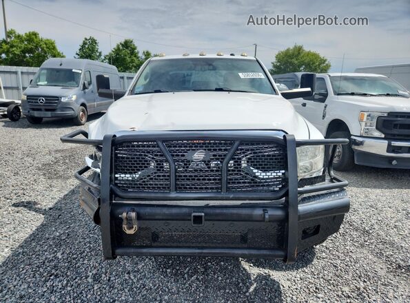 3C63RRGL1HG723622 2017 RAM 3500 White Դիմացի տեսք