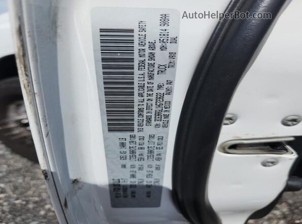 3C63RRGL1HG723622 2017 RAM 3500 White Շարժիչի բաժամունքի տեսք