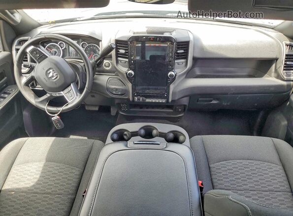 3C63RRGL2TG180533 2026 RAM 3500 Gray წინა პანელის ხედი