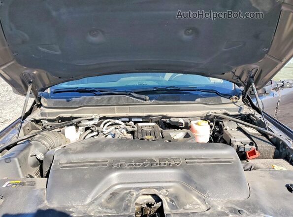 3C63RRGL2TG180533 2026 RAM 3500 Gray უკანა სალონის ხედი