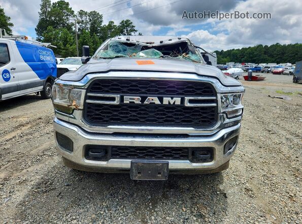3C63RRGL4MG589876 2021 RAM 3500 Silver Դիմացի տեսք