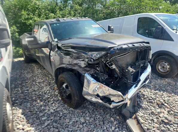 3C63RRGLXRG242754 2024 RAM 3500 Gray Front right