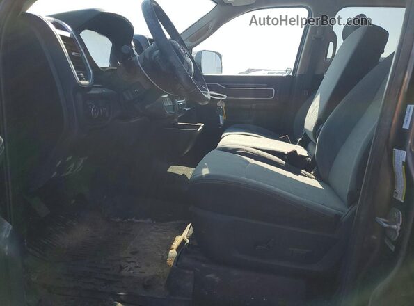 3C63RRHL0LG158920 2020 RAM 3500 Серый Вид салона спереди