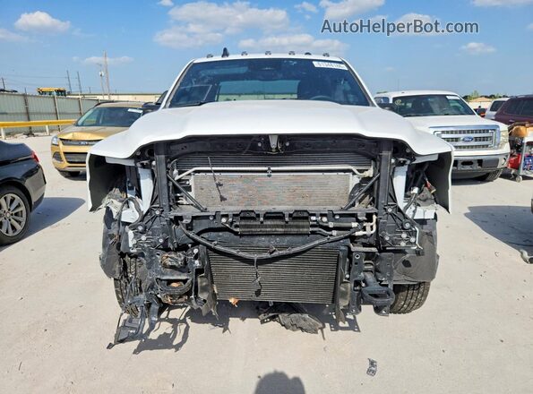 3C63RRHL2TG151127 2026 RAM 3500 White Widok z przodu