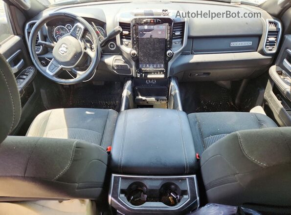 3C63RRHL3RG312271 2024 RAM 3500 Blue Widok deski rozdzielczej